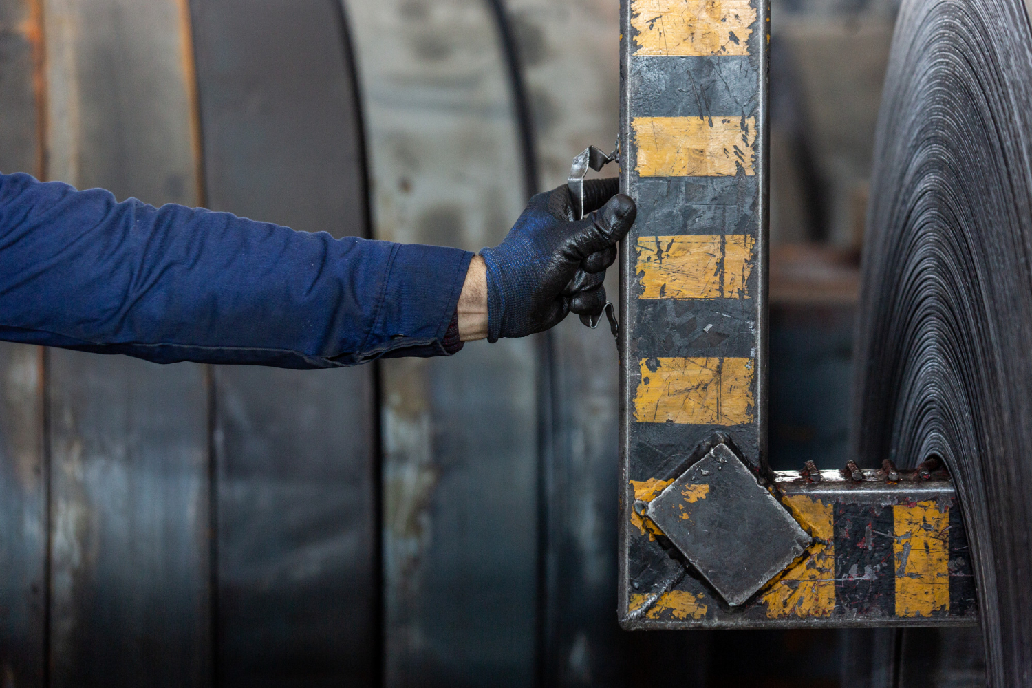 Gants Anti-Coupures : Une Protection Essentielle pour la Sécurité au Travail